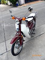 C70 สีแดงเลือดหมูเกล็ดมุข..เครื่องดี+ระบบไฟ CDI+มีทะเบียนโอนได้ ราคา 19,000 บาท